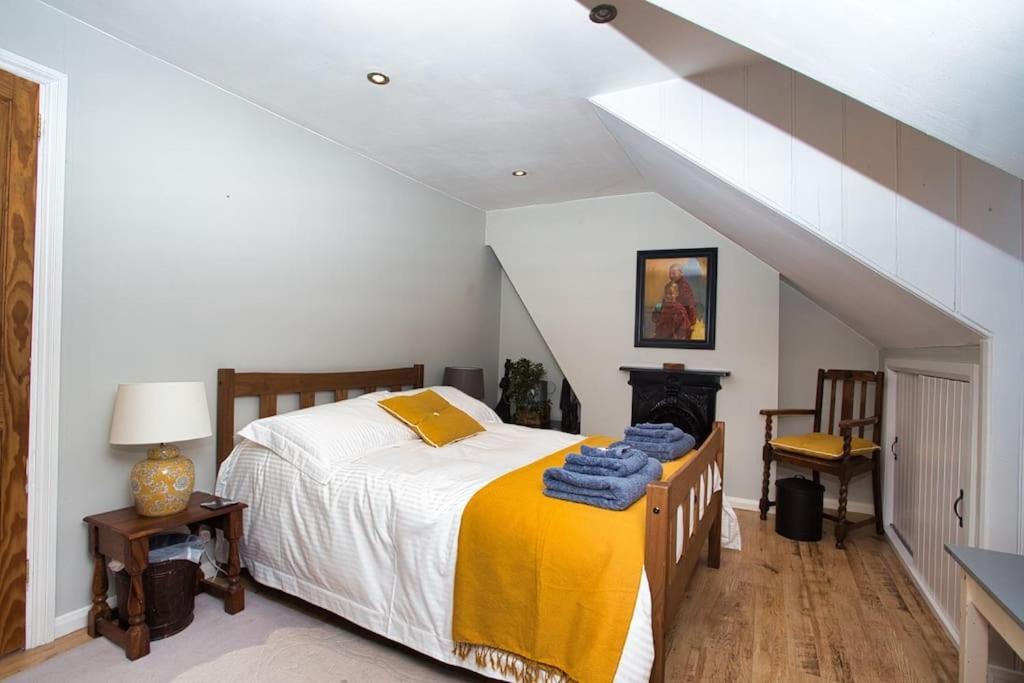 Restful And Cosy 4 Bed Home Minutes From The Beach Sandgate Exterior foto